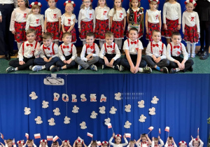 Kolaż przedstawia występ grupy Smerfy z okazji Dnia Odzyskania Niepodległości