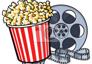 Zdjęcie przedstawia kubełek popcornu oraz taśmę filmową.