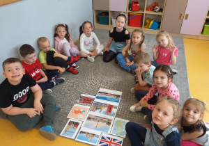 Światowy Dzień Języka Angielskiego - przedstawianie miejsc, budowli i symboli Wielkiej Brytanii.