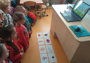 Światowy Dzień Jabłka - film edukacyjny „Jak rosną jabłka?”
