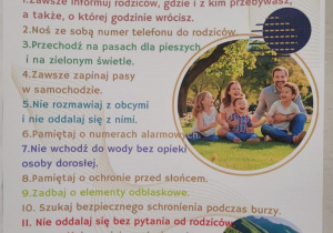 Bezpieczne wakacje. Spotkanie z panią Jagodą ze Straży Miejskiej w Bełchatowie