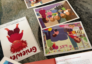 Dzieci wspólnie z nauczycielem analizują bieg wydarzeń w filmie oraz jak doszło do wybuchu złości, co pomogło.