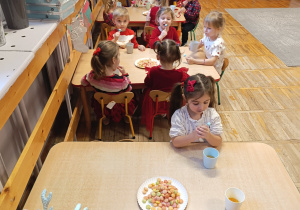 Słodki poczęstunek z okazji Mikołajek.