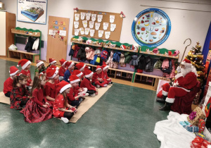 Spotkanie ze Świętym Mikołajem.