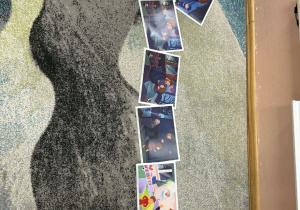 Dzieci poukładały chronologicznie plansze do filmu i zaczynają dyskusję na temat emocji, jaką jest strach