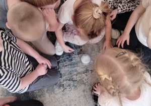 Doświadczenie ze śniegiem.