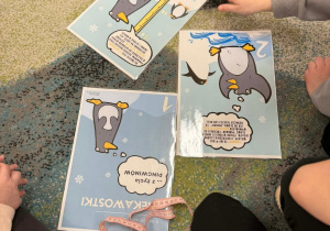 Dzieci poznają ciekawostki o pingwinach oraz przy pomocy miarki będą mierzyć się wspólnie