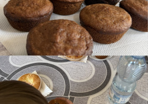 Kolaż przedstawia Smerfy degustujące muffinki