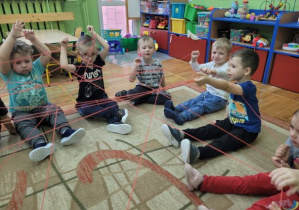 Dzieci tworzą własną sieć internetową.